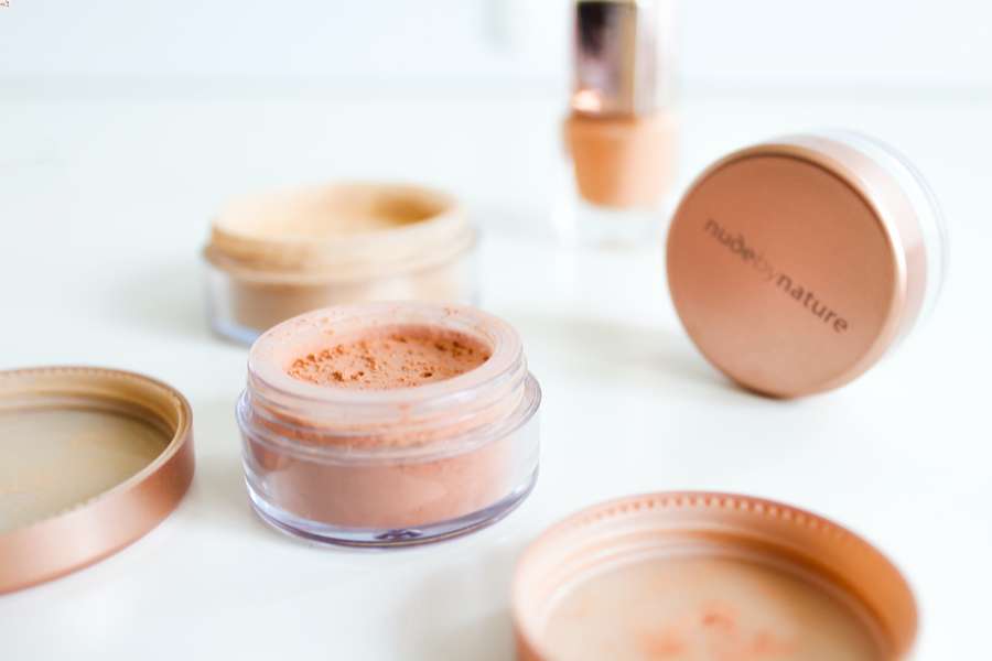 Come applicare il fondotinta con la spugna Beauty Blender?