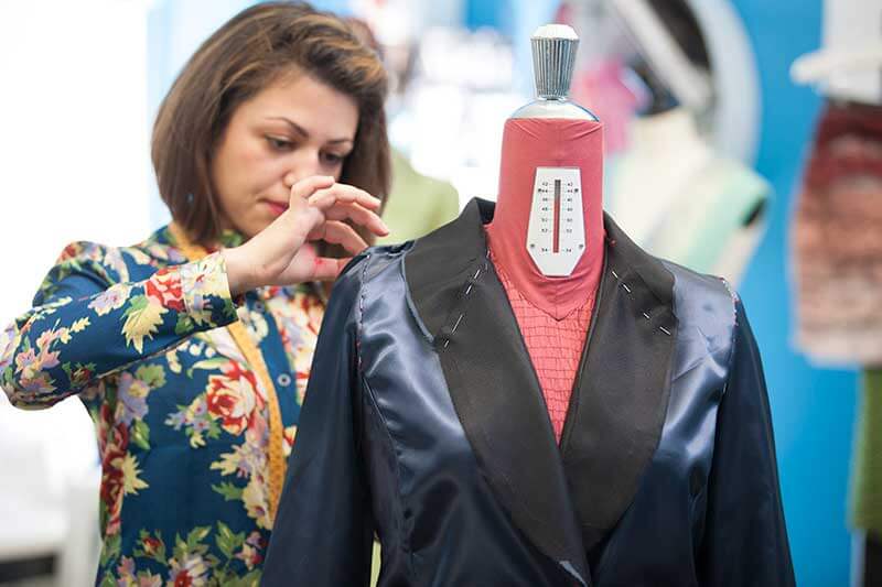 sarta-manichino-corso-sartoria-professionale