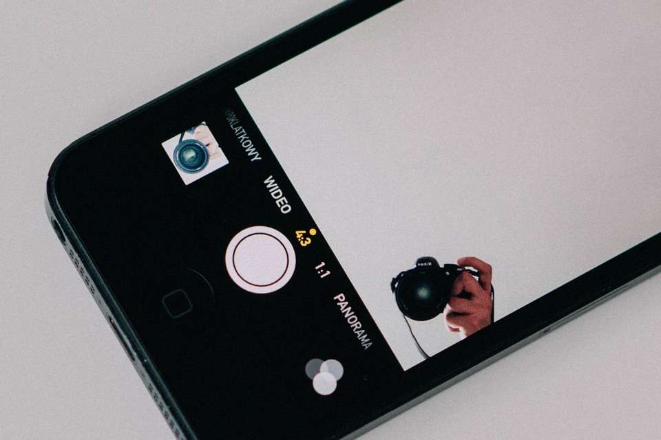 iphone-925280_960_720