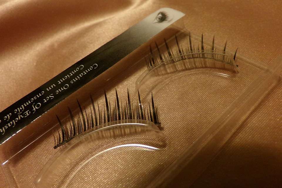 eyelashes-315626_960_720