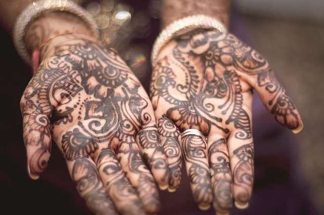 Tatuaggi sulle mani 