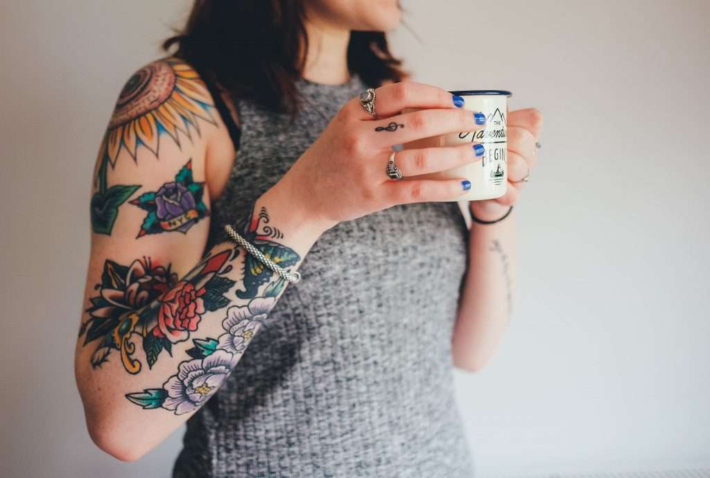 Tatuaggi sulle mani 