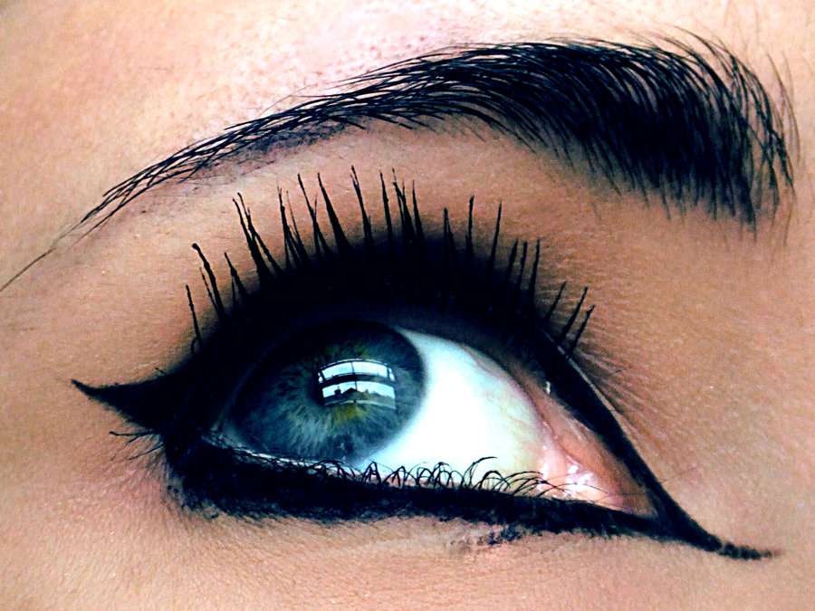 just_eyeliner_by_soraneko-d4ijhxj