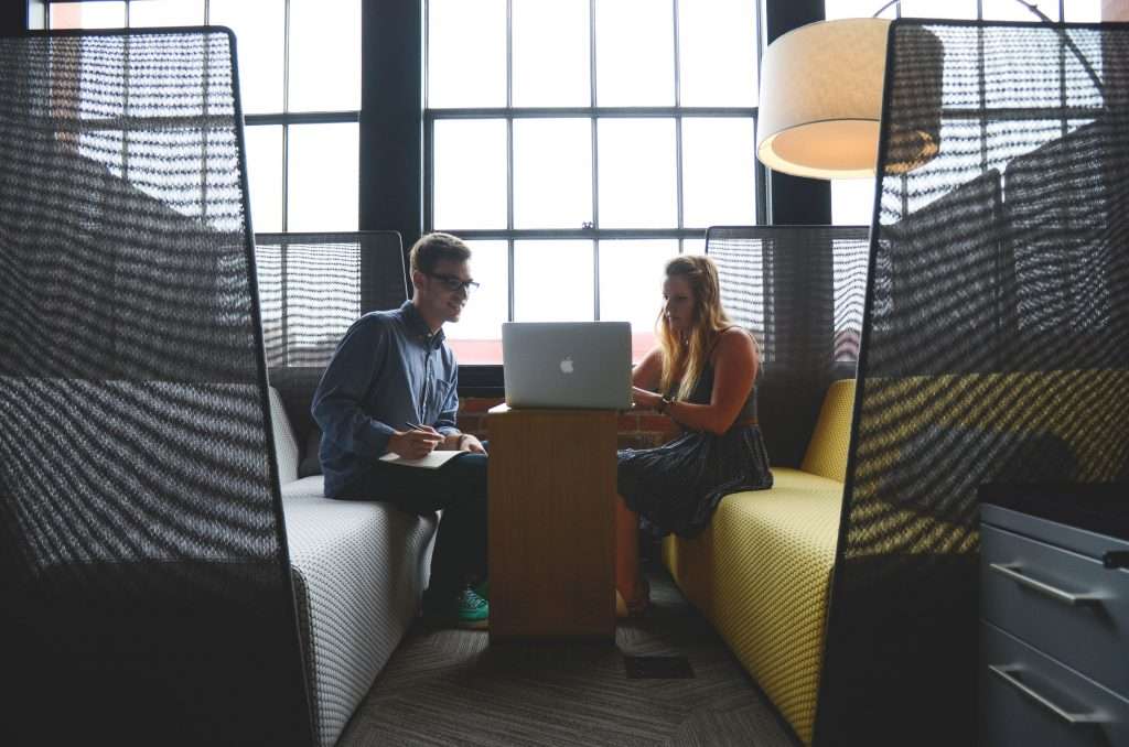 non devi lavorare solo per diventare imprenditore di te stesso
