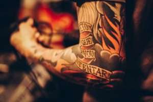 come curare un tatuaggio